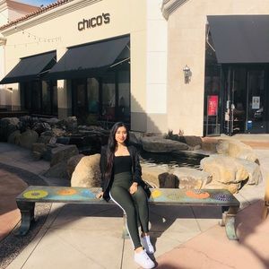 Meet your Posher, Gabby